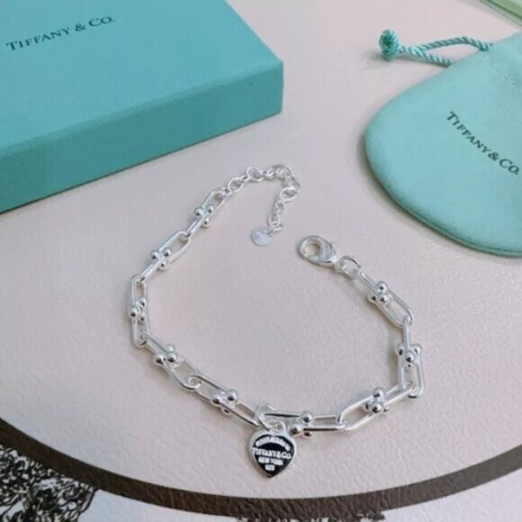 Tiffany & Co. Heirloom Silver Heart Tag Bracelet - Picture 2 of 5